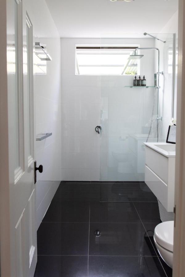 Woodland Bay Retreat-Hot Tub,Sauna And Bayview Hamptons Retreat Lymington エクステリア 写真