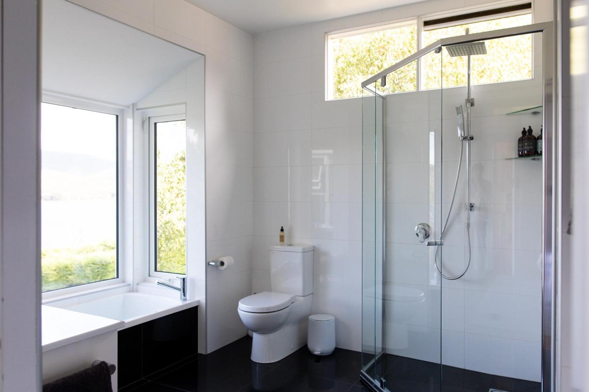 Woodland Bay Retreat-Hot Tub,Sauna And Bayview Hamptons Retreat Lymington エクステリア 写真