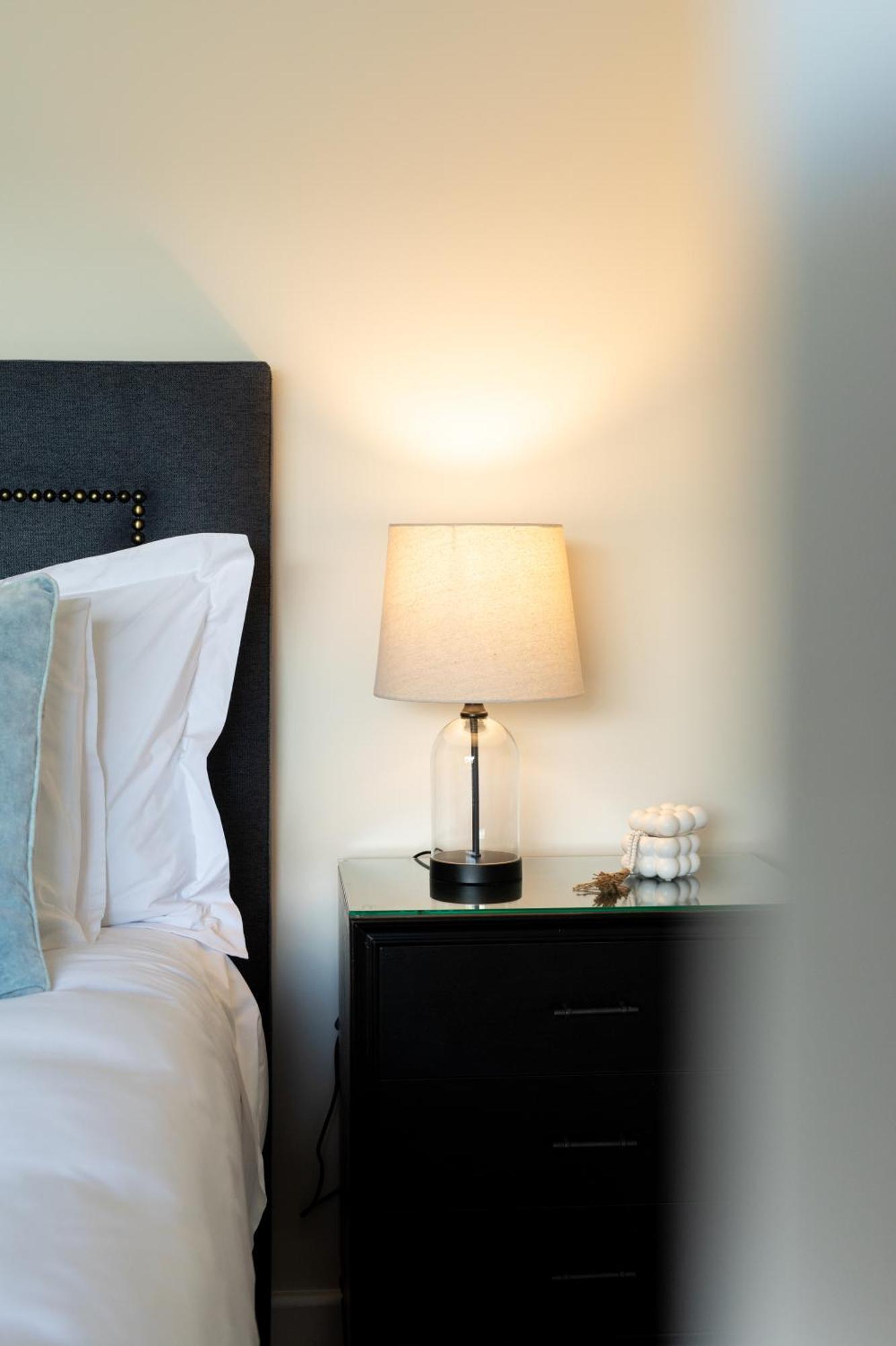 Woodland Bay Retreat-Hot Tub,Sauna And Bayview Hamptons Retreat Lymington エクステリア 写真