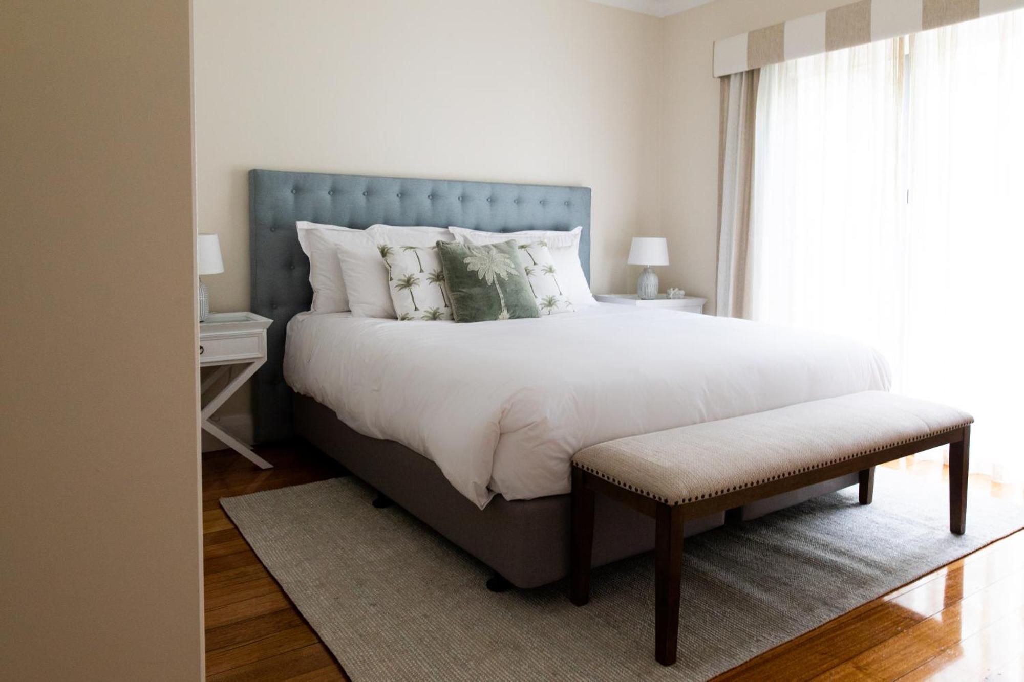 Woodland Bay Retreat-Hot Tub,Sauna And Bayview Hamptons Retreat Lymington エクステリア 写真
